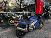 Honda VFR800Fi (2000) - Imagem 1